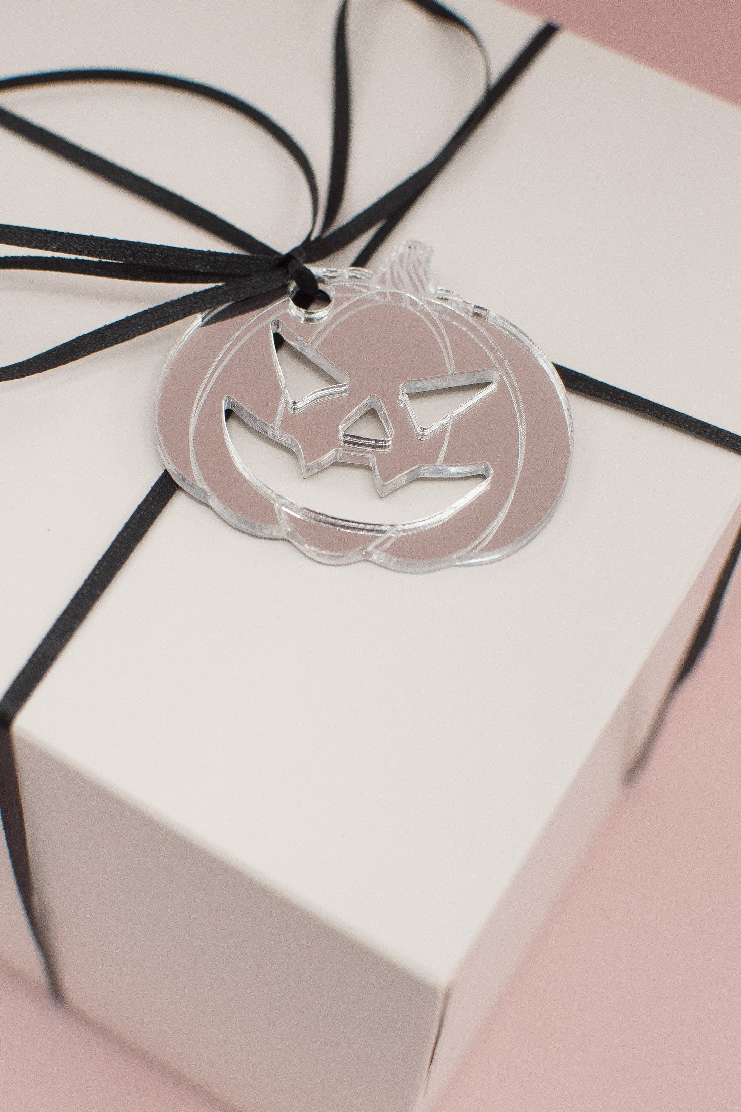 Carved Pumpkin Gift Tag