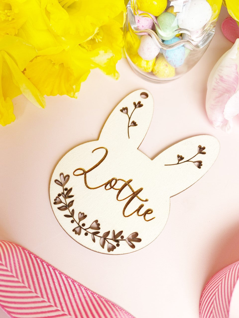 Bunny shaped floral gift tag