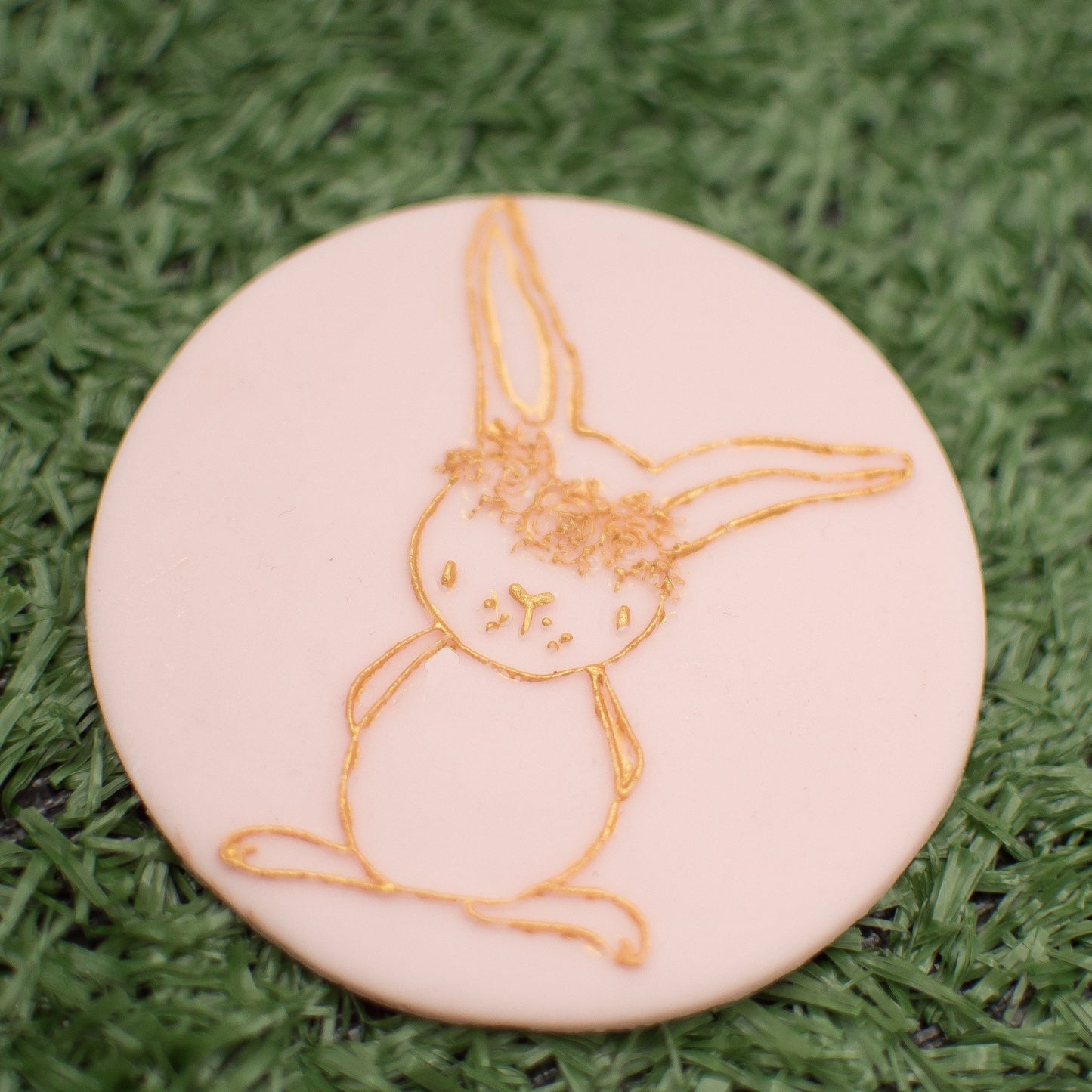 Reverse Embosser - Flora the Bunny