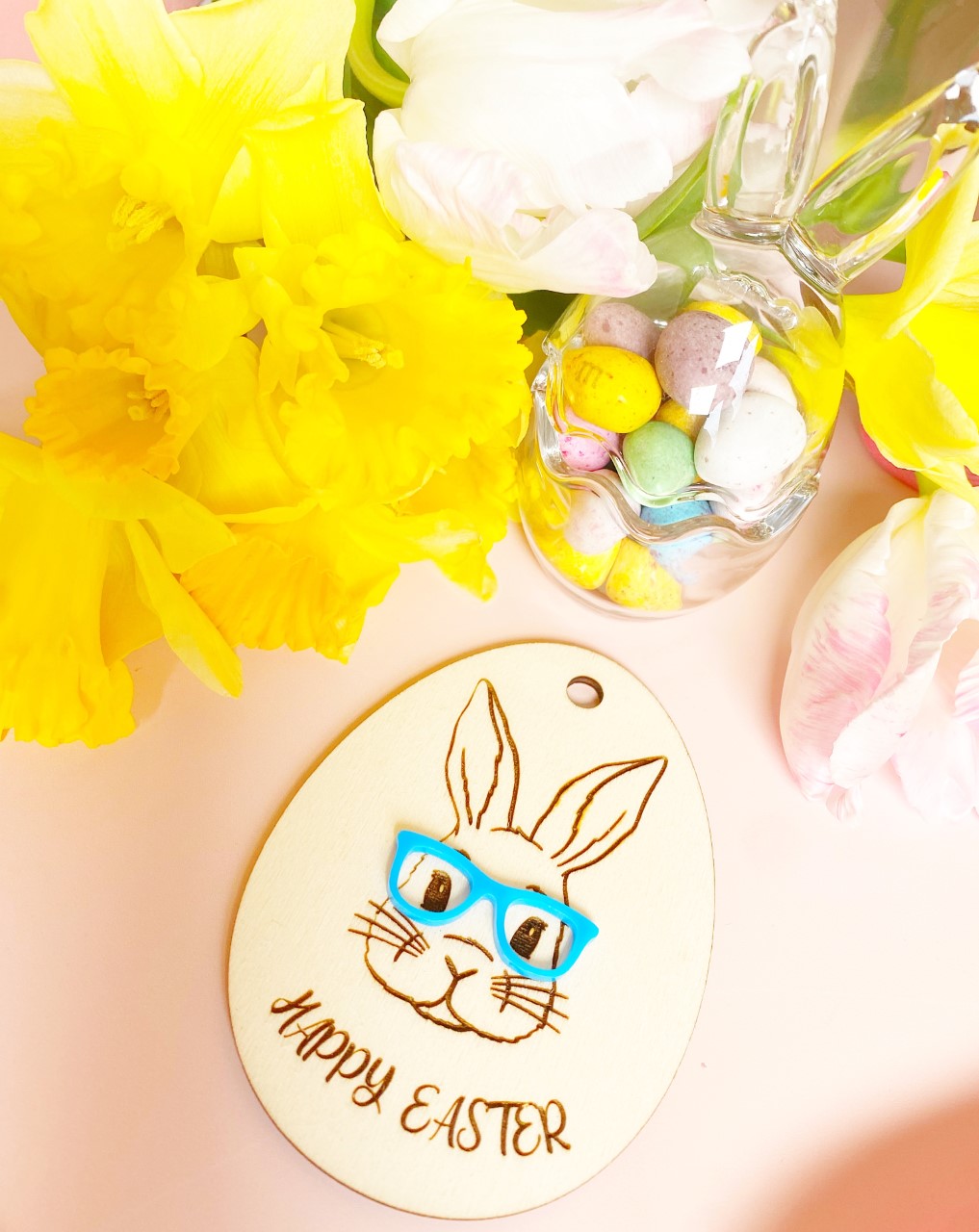 Happy Easter Bunny with Glasses - Gift Tag