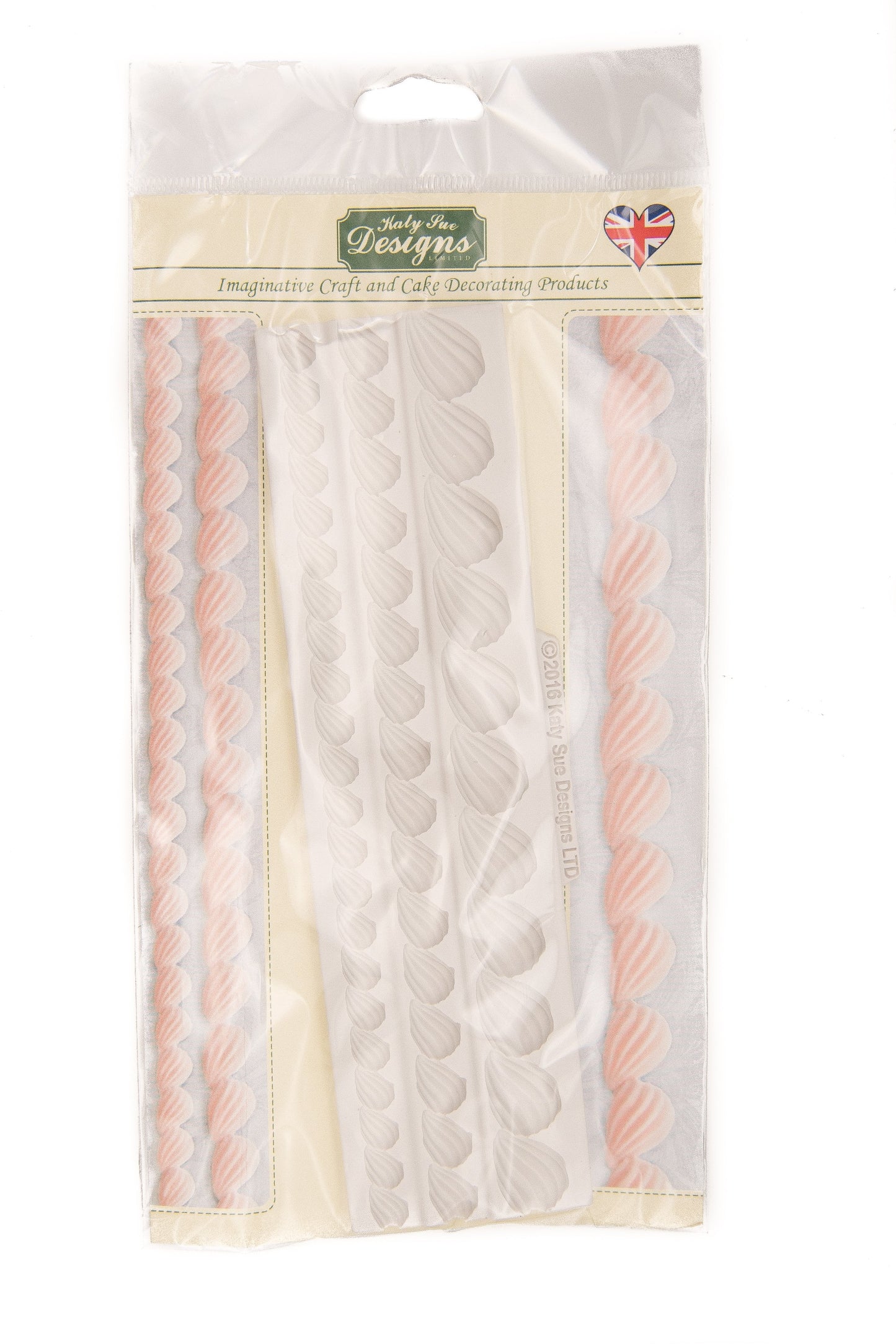 Katy Sue Piped Shell Borders