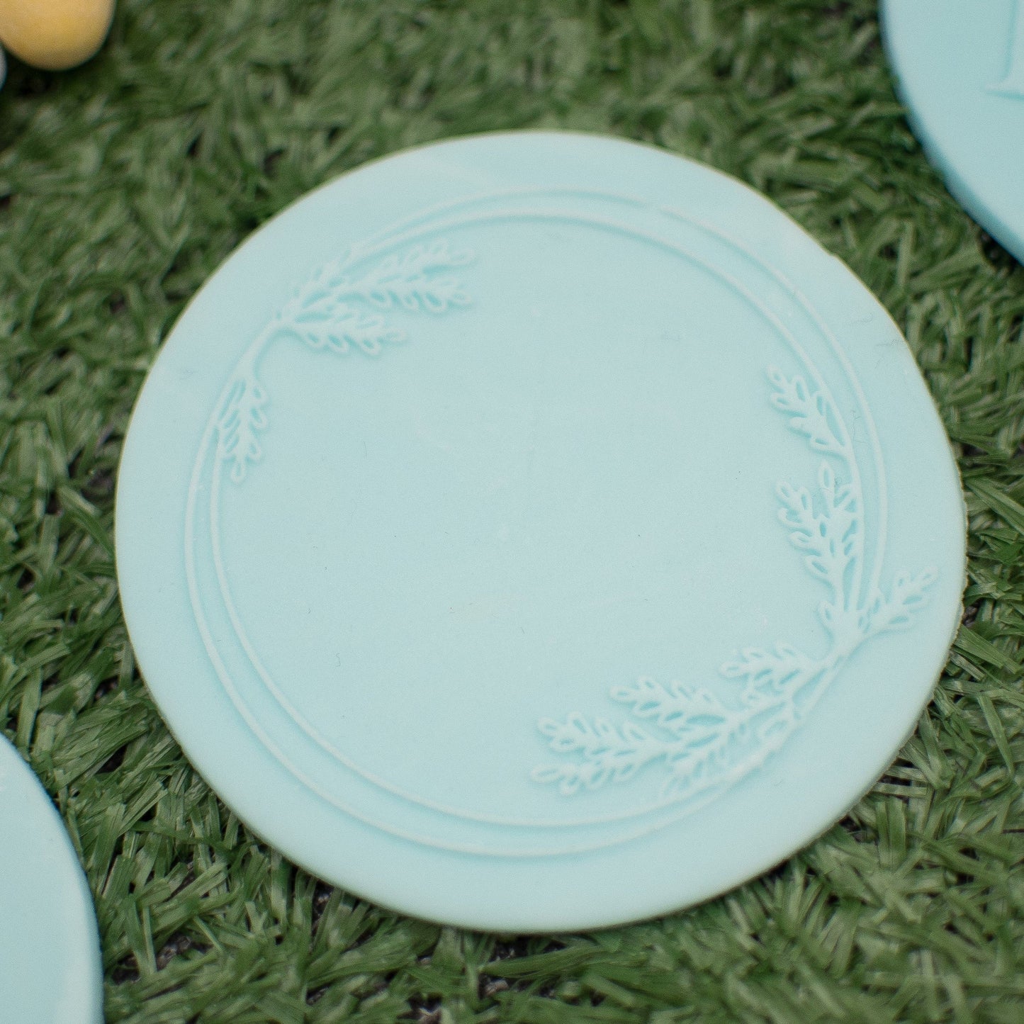 Reverse Embosser - Floral Border