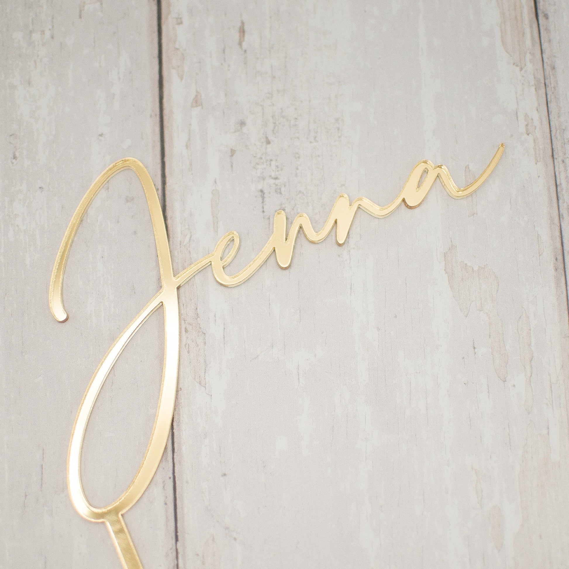 Single Layered - Personalised Name Topper